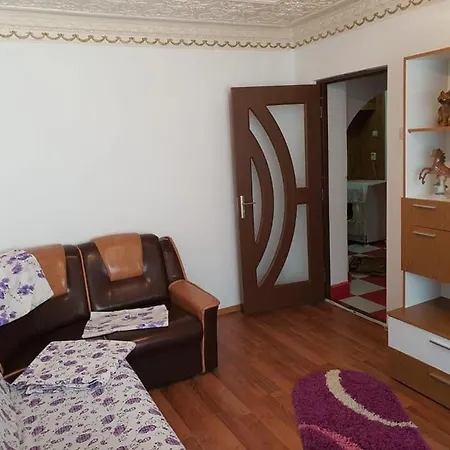 아파트 Apartament 2